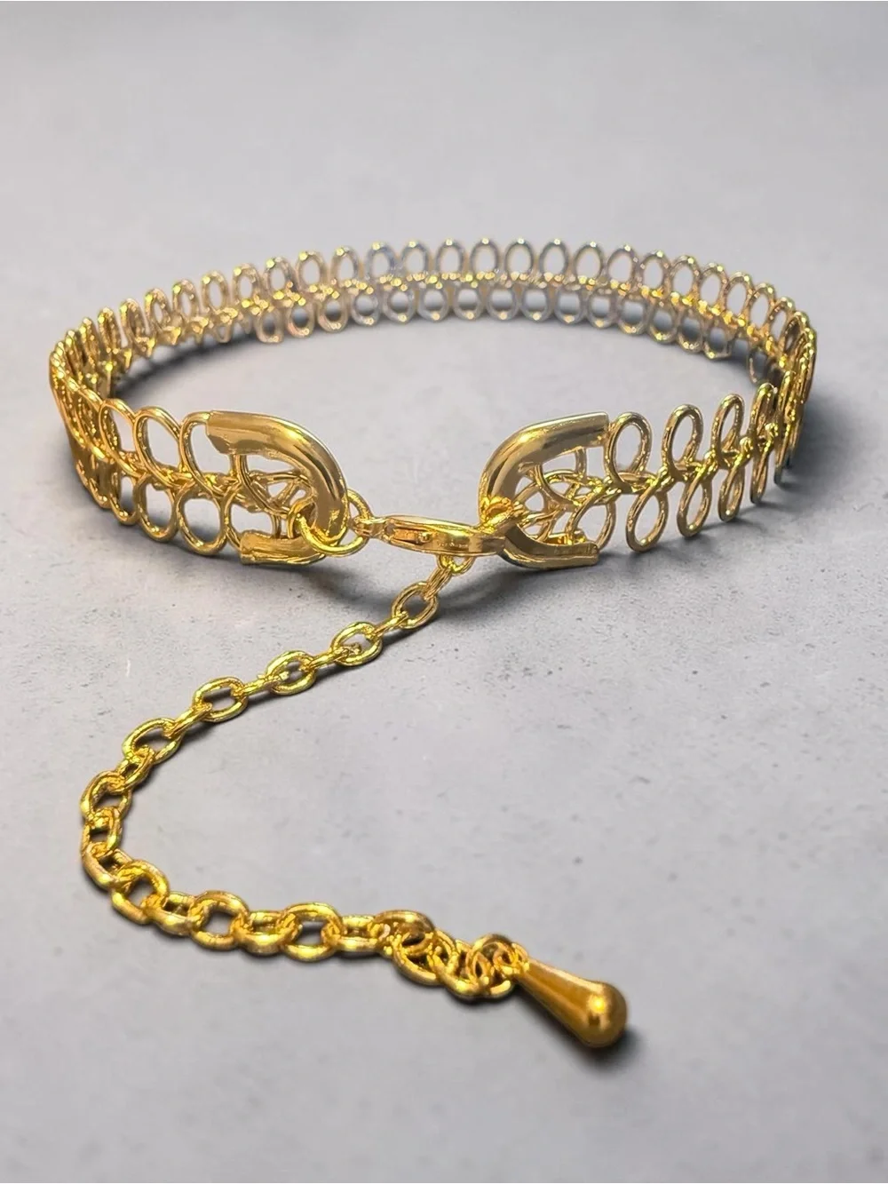 Elegant 18k Gold Plated Loop Choker Necklace